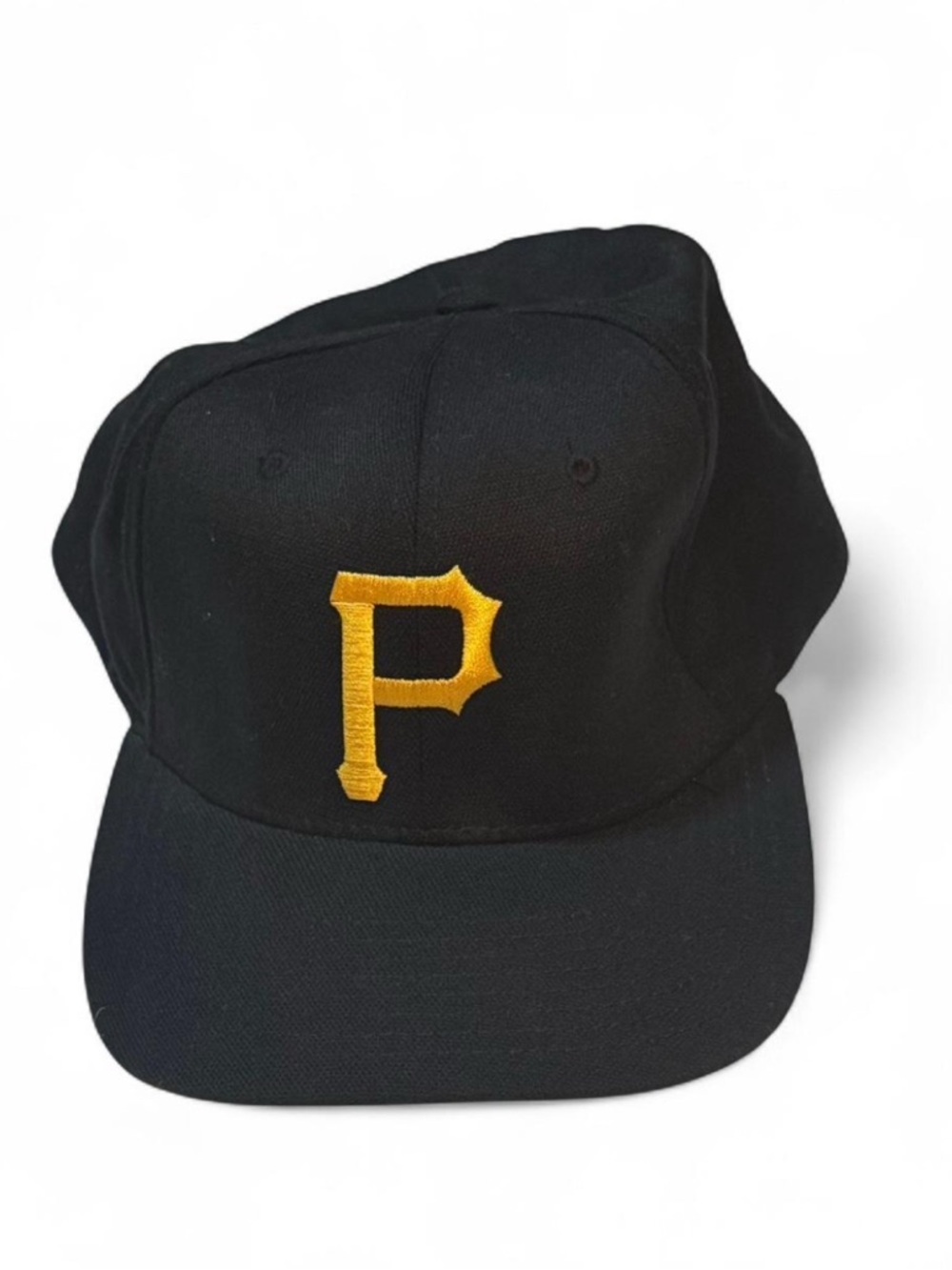 Pittsburgh Pirates Black Cap with Yellow Embroidered Detail authenic 5 star